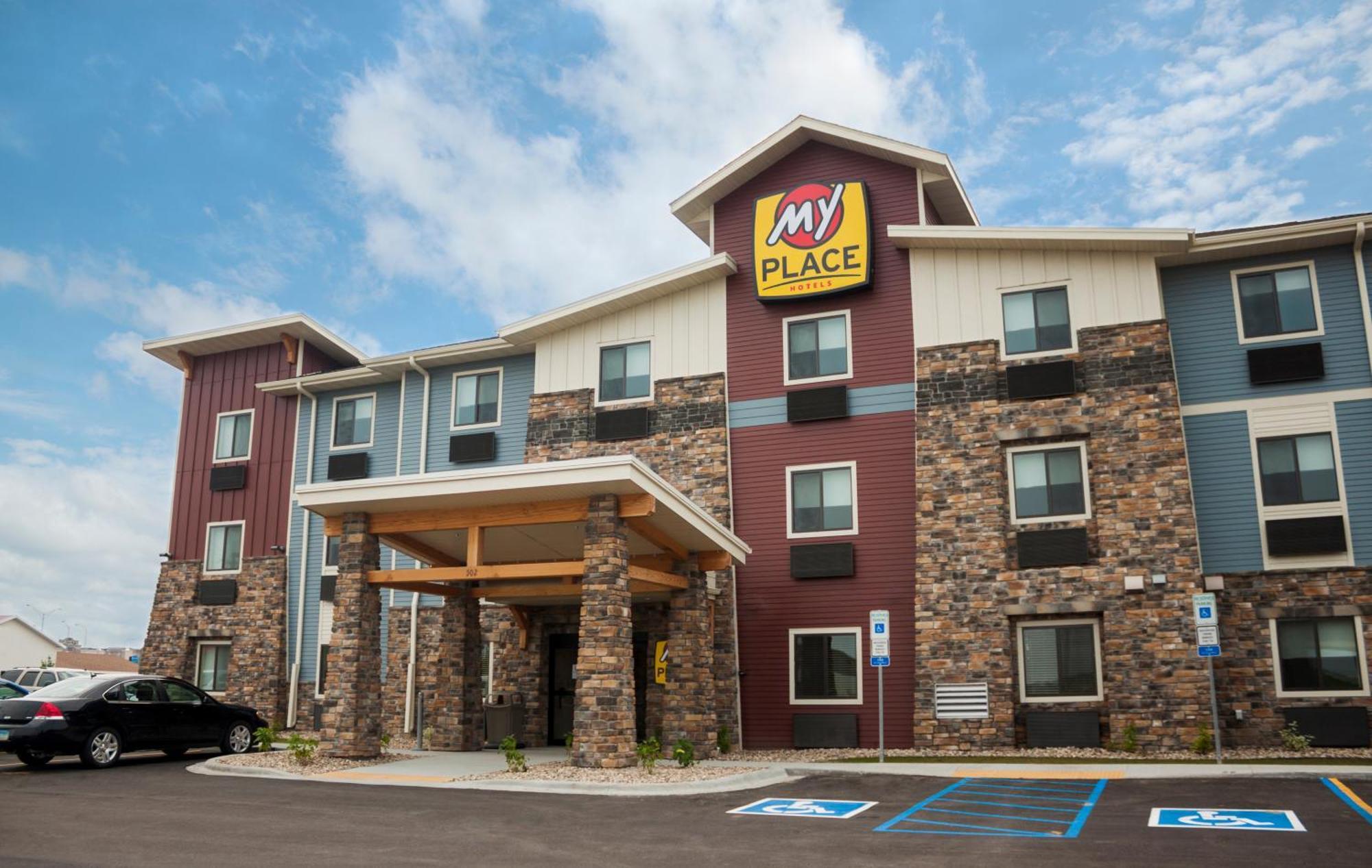 My Place Hotel-Jamestown, Nd Exterior photo
