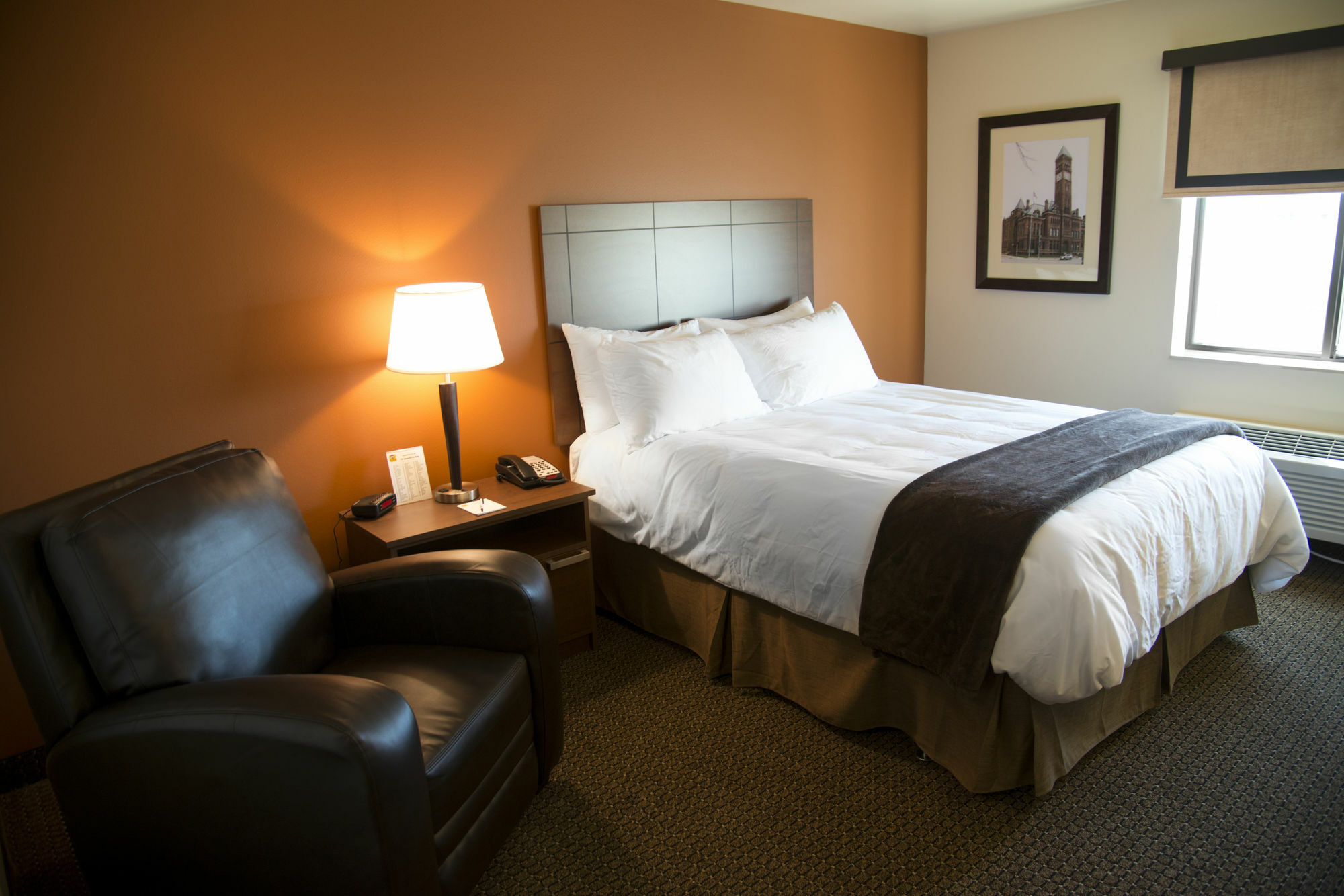 My Place Hotel-Jamestown, Nd Exterior photo